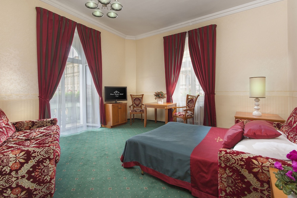 Green Garden Hotel — Hotel rooms in Prague, Prague