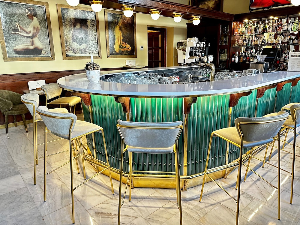 Green Garden Hotel — Restaurant & bars in Prague, Prague