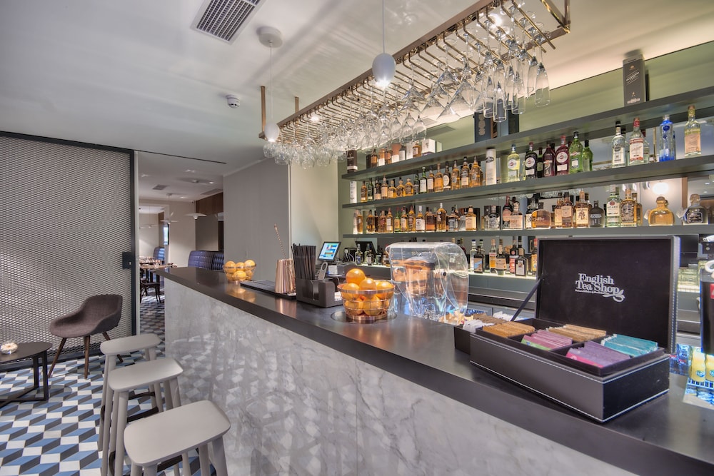 La Falconeria Hotel — Restaurant & bars in Valletta, Malta Island