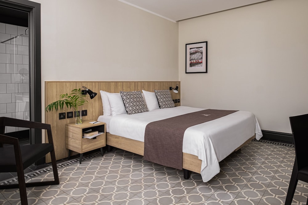 La Falconeria Hotel — Hotel rooms in Valletta, Malta Island