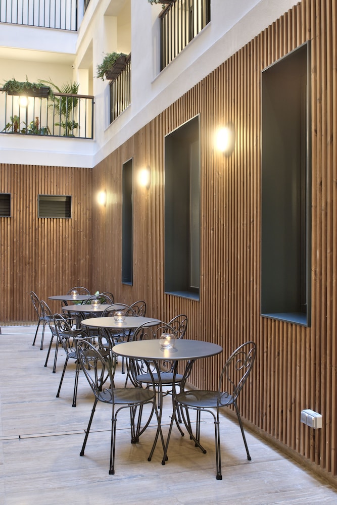 La Falconeria Hotel — Restaurant & bars in Valletta, Malta Island