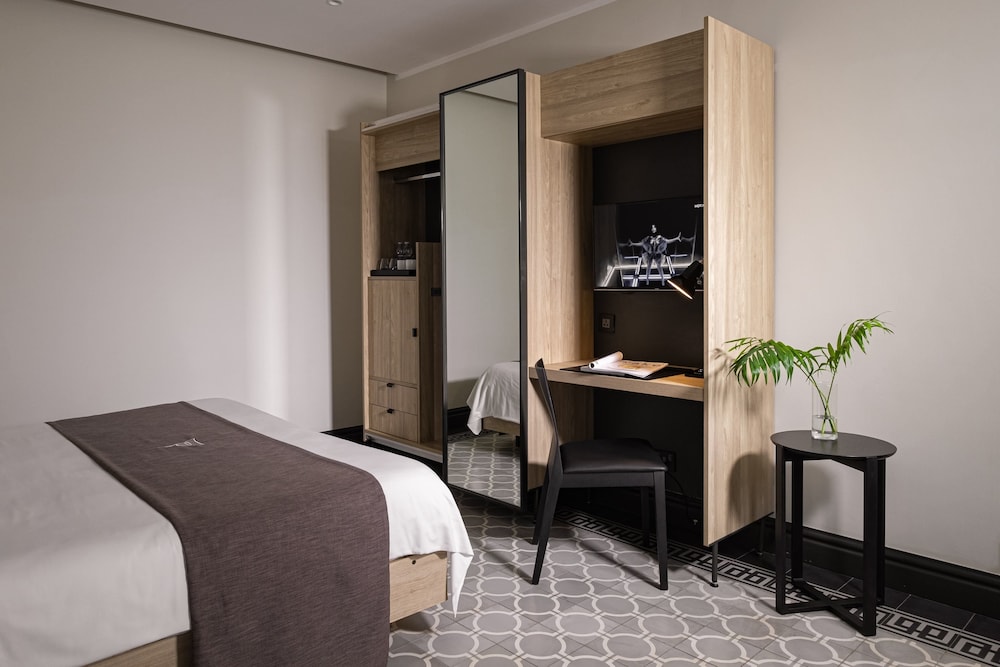 La Falconeria Hotel — Hotel rooms in Valletta, Malta Island