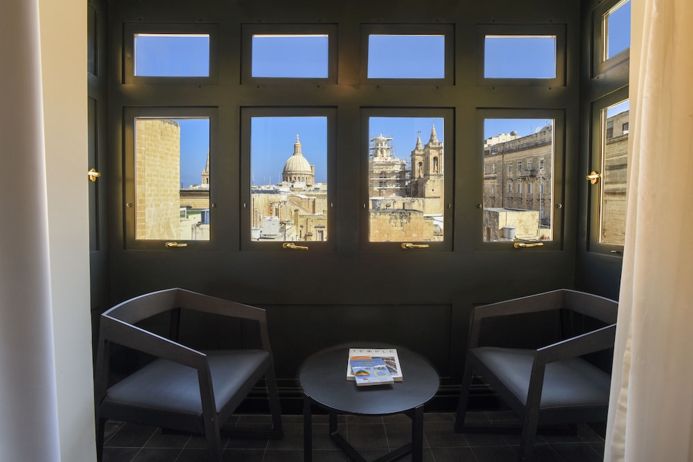 La Falconeria Hotel — Hotel rooms in Valletta, Malta Island