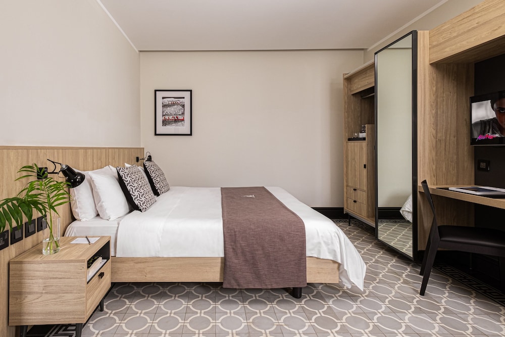 La Falconeria Hotel — Hotel rooms in Valletta, Malta Island