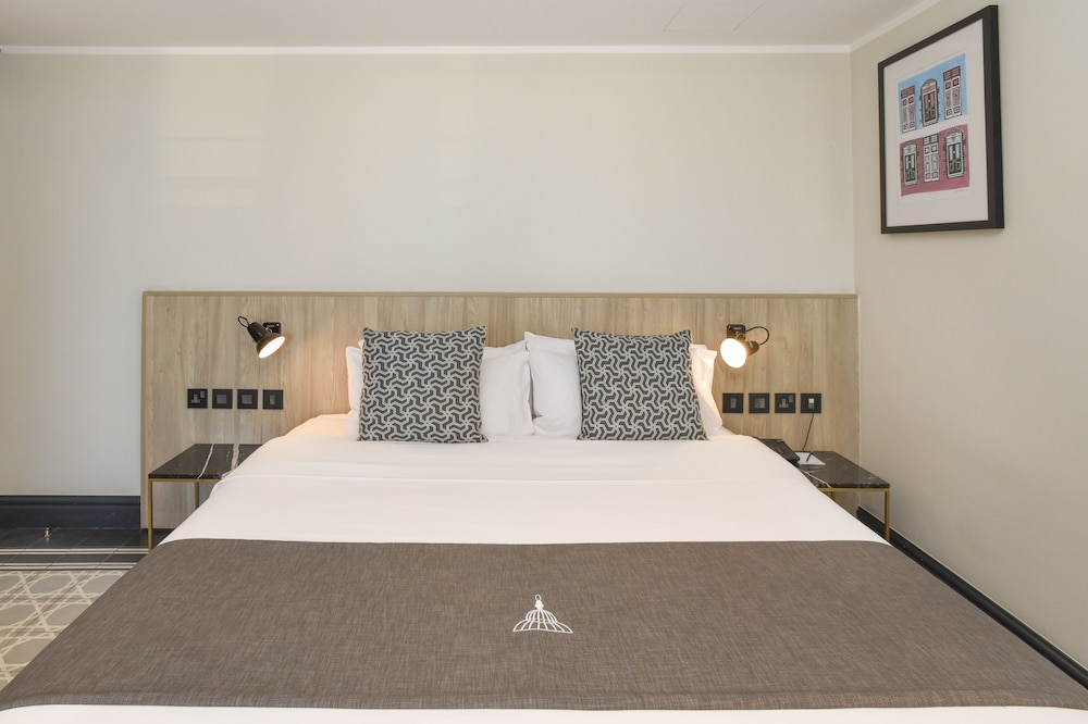 La Falconeria Hotel — Hotel rooms in Valletta, Malta Island