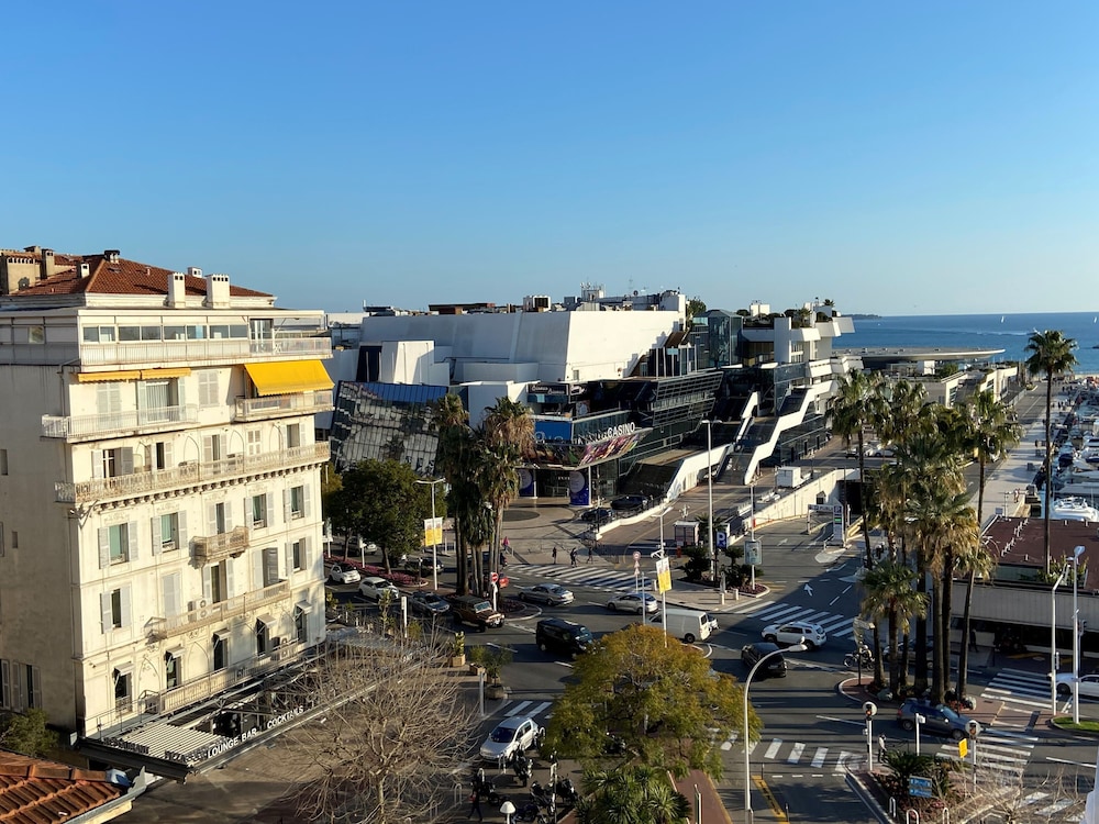 Hotel Splendid Cannes - zdjęcie 4