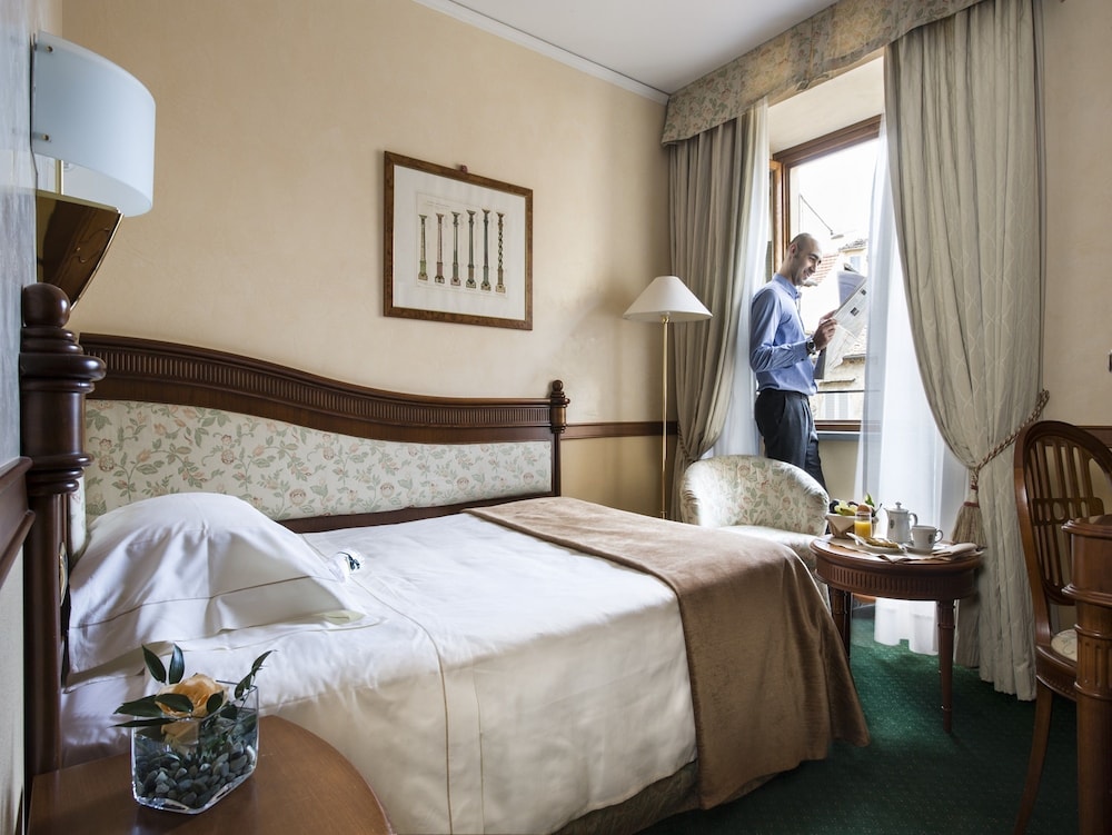 Hotel degli Orafi — Hotel rooms in Florence, Tuscany