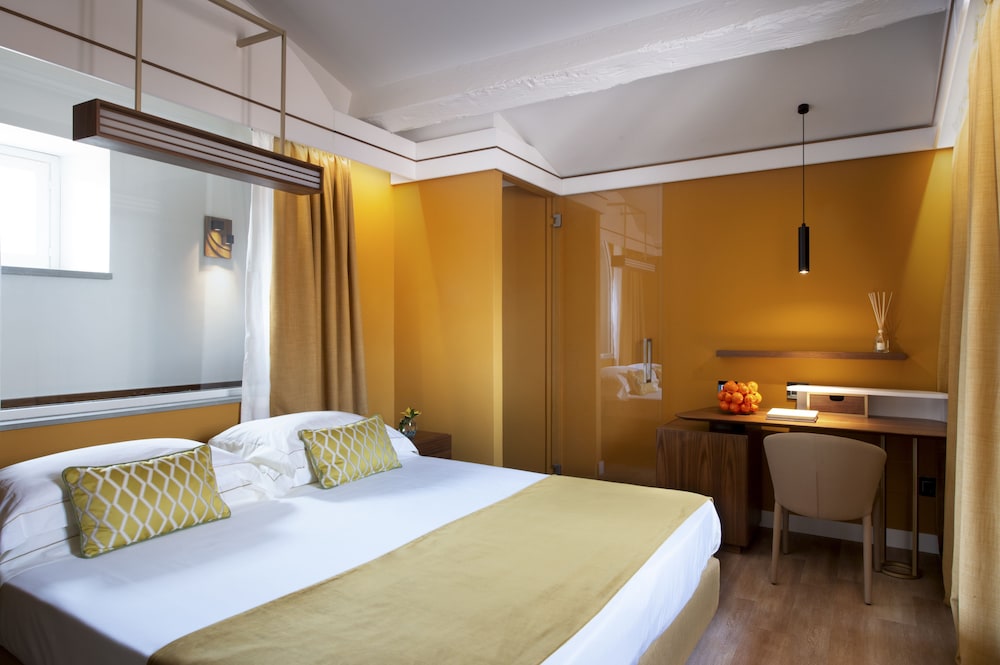 Hotel degli Orafi — Hotel rooms in Florence, Tuscany