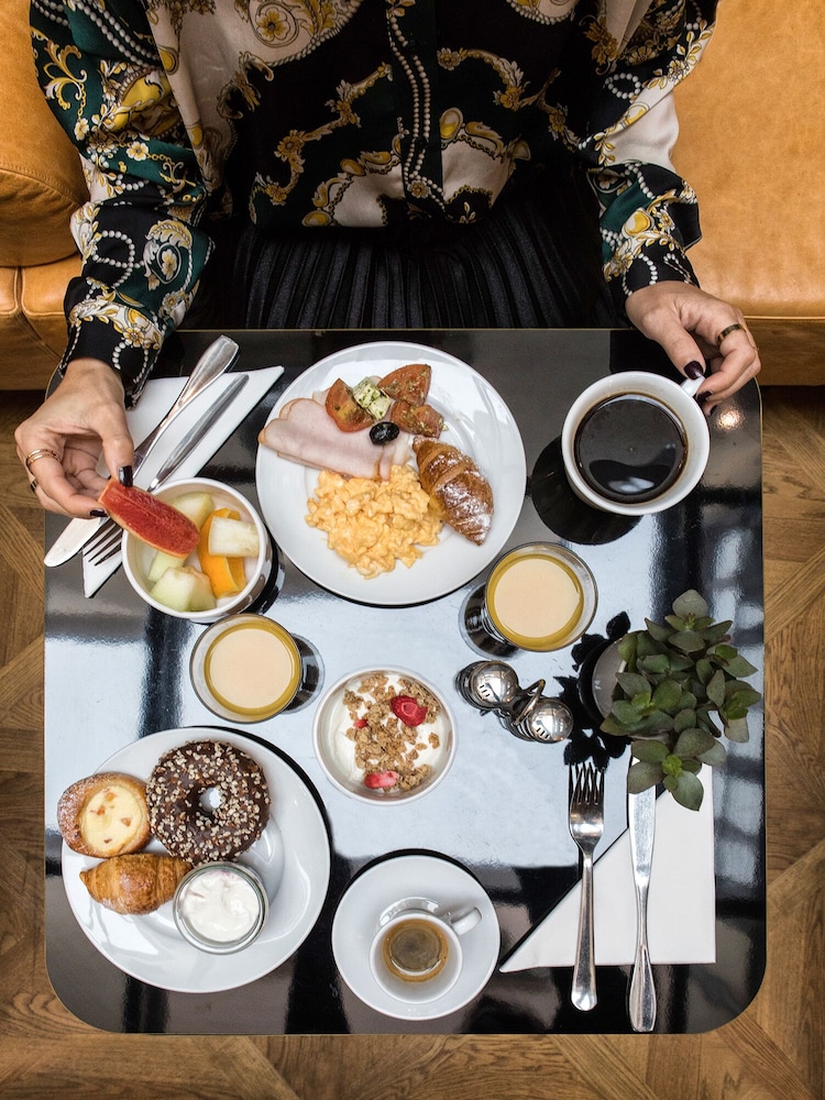 Design Hotel Neruda — Restaurant & bars in Prague, Prague