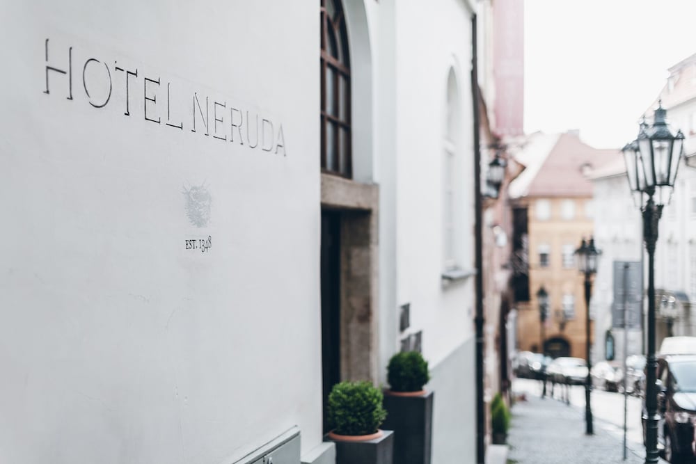 Design Hotel Neruda — Hotel building in Prague, Prague