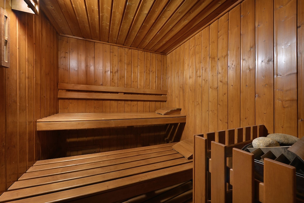 Design Hotel Neruda — Spa in Prague, Prague