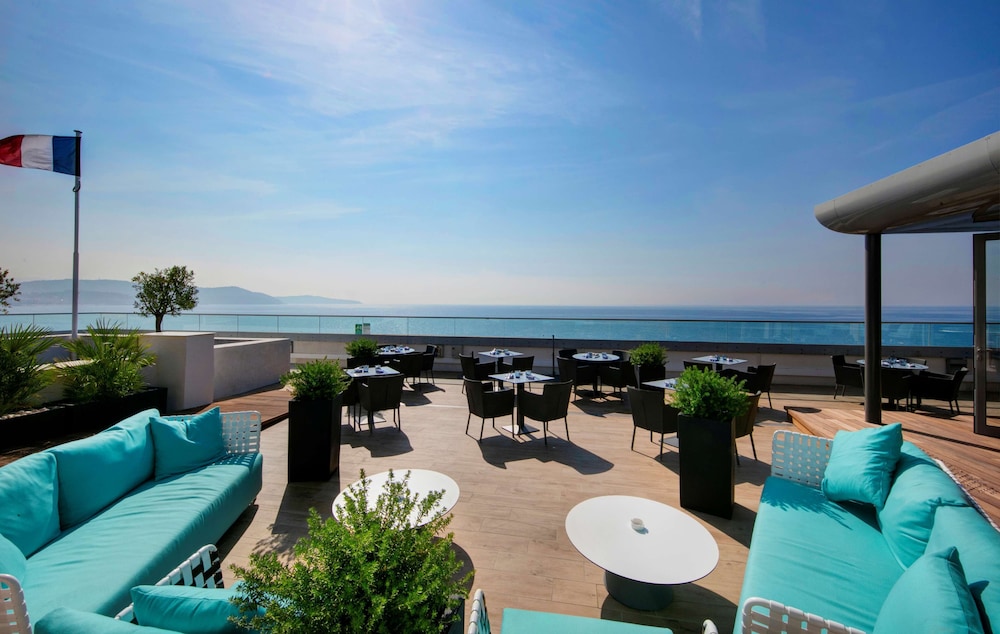 Radisson Blu Hotel, Nice - zdjęcie 3