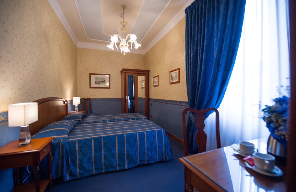 Diana Park Hotel — Hotel rooms in Florence, Tuscany