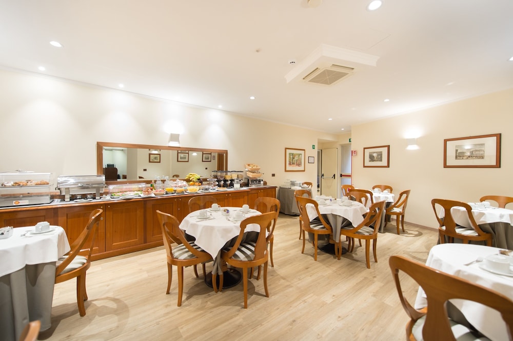 Diana Park Hotel — Restaurant & bars in Florence, Tuscany