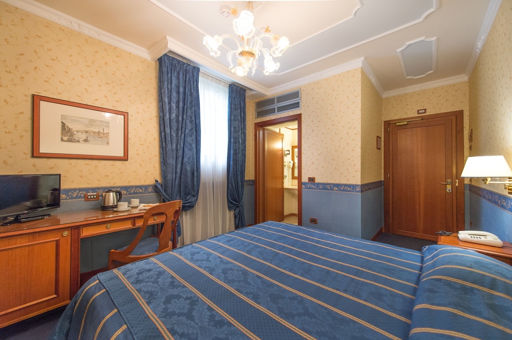 Diana Park Hotel — Hotel rooms in Florence, Tuscany