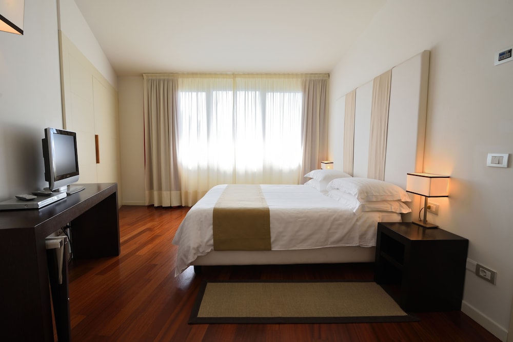 Eden Rock Resort — Hotel rooms in Florence, Tuscany