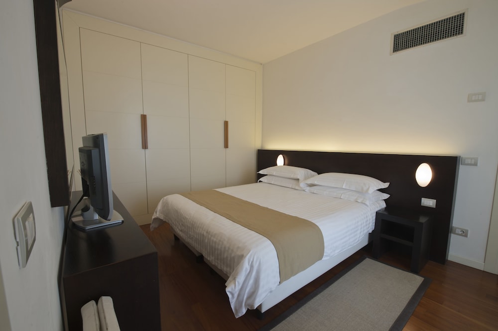 Eden Rock Resort — Hotel rooms in Florence, Tuscany