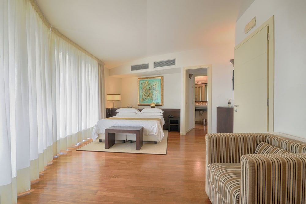 Eden Rock Resort — Hotel rooms in Florence, Tuscany