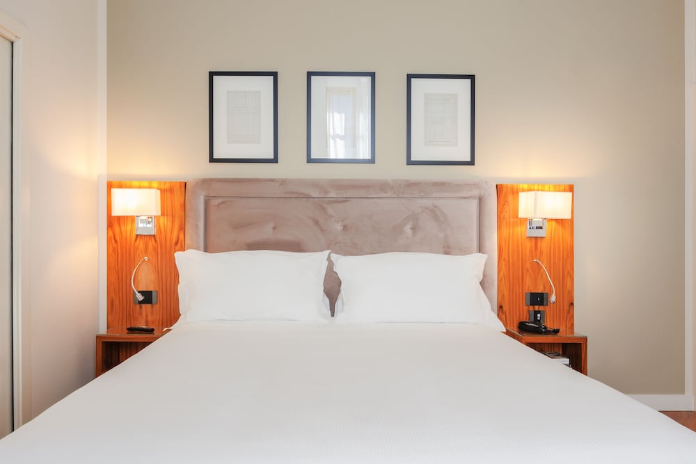 Hotel Embassy — Hotel rooms in Florence, Tuscany
