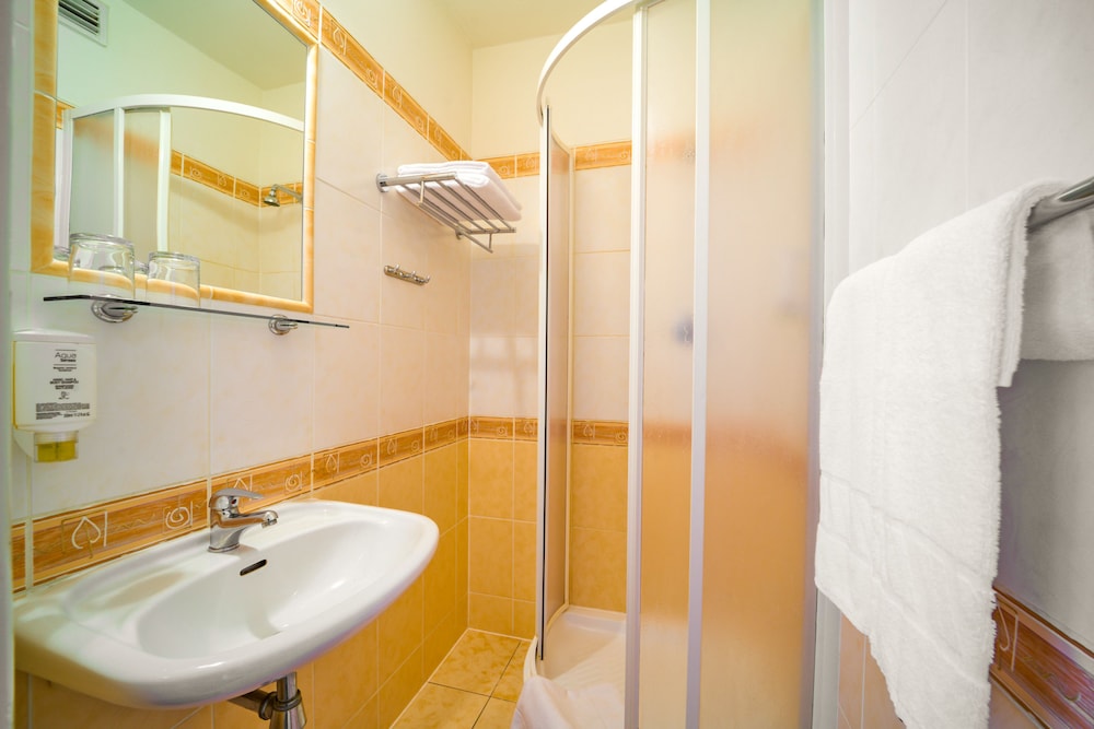 Hotel Uno Prague — Hotel rooms in Prague, Prague