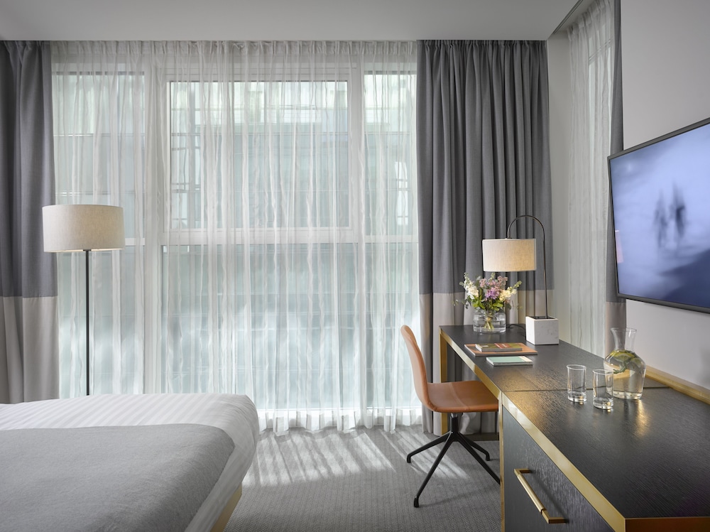 K+K Hotel Fenix — Hotel rooms in Prague, Prague