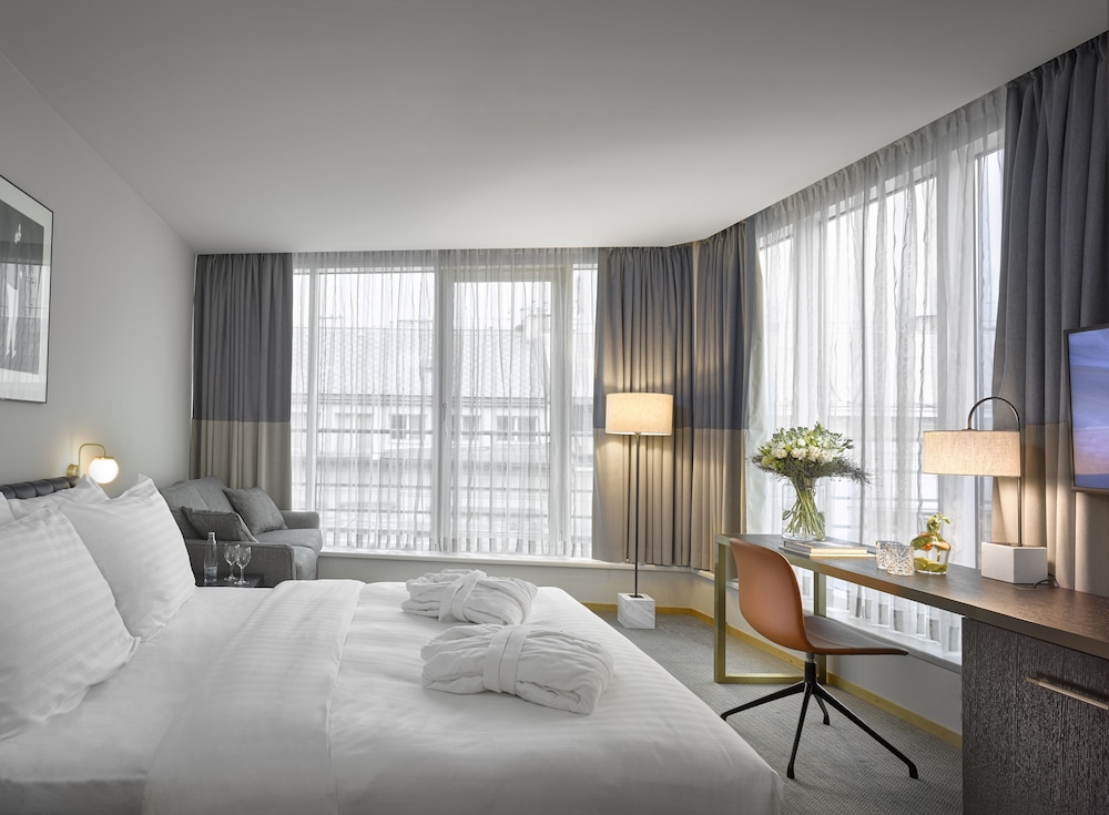 K+K Hotel Fenix — Hotel rooms in Prague, Prague
