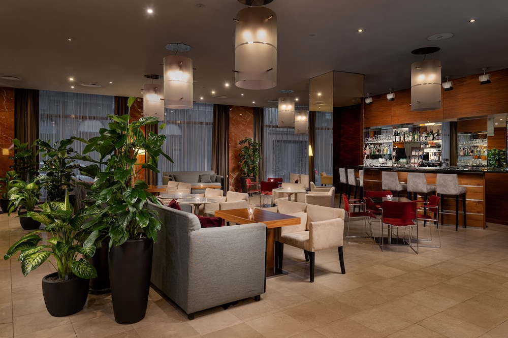 K+K Hotel Fenix — Restaurant & bars in Prague, Prague