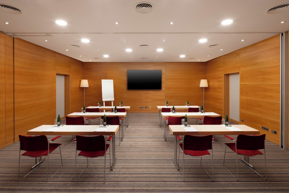 K+K Hotel Fenix — Hotel building in Prague, Prague