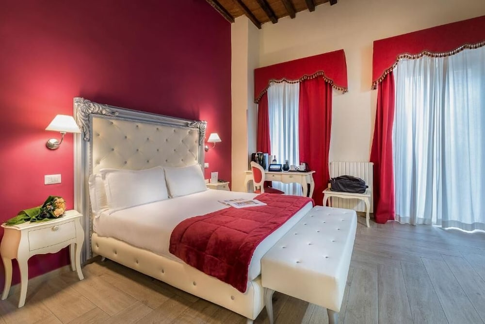 Hotel Ginori al DUOMO — Hotel rooms in Florence, Tuscany