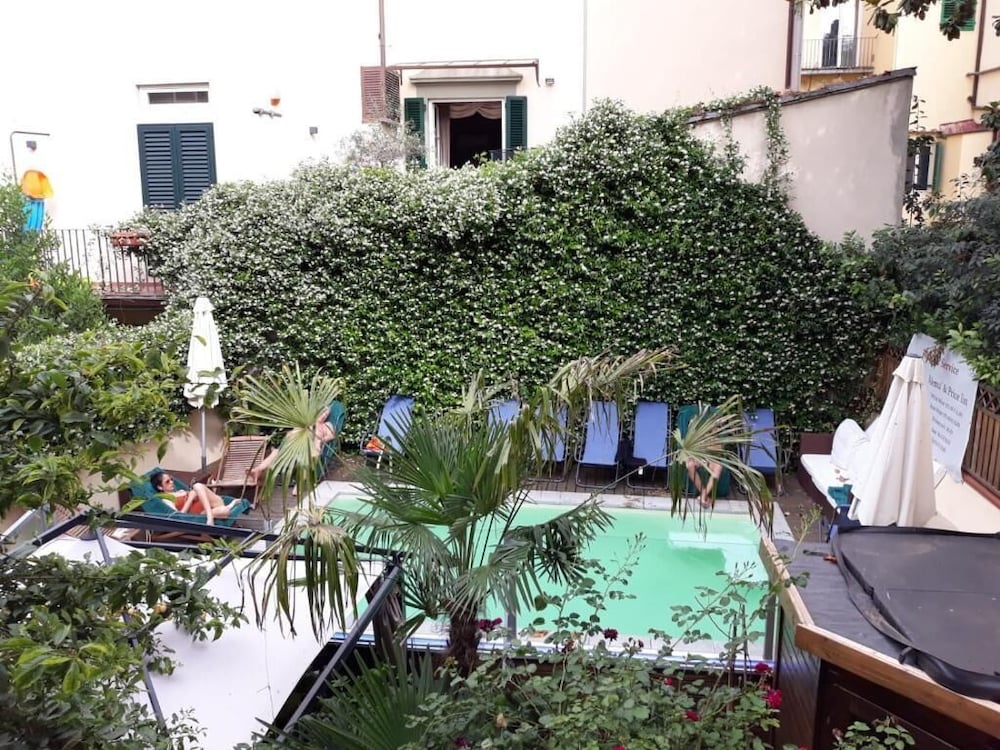 Hotel Ginori al DUOMO — Swimming pool in Florence, Tuscany