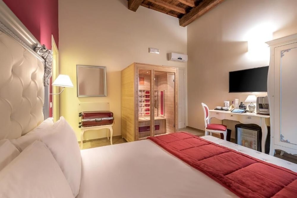 Hotel Ginori al DUOMO — Hotel rooms in Florence, Tuscany