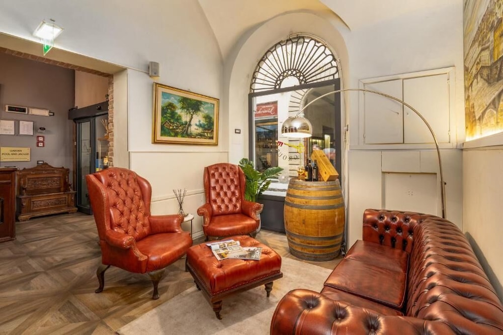 Hotel Ginori al DUOMO — Hotel building in Florence, Tuscany