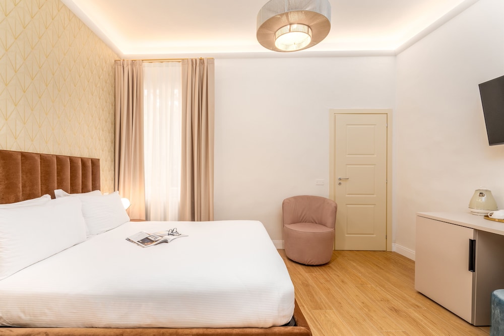 Hotel Ginori al DUOMO — Hotel rooms in Florence, Tuscany