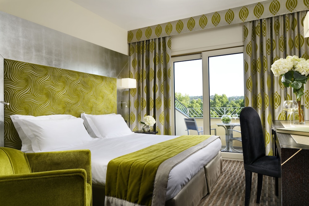 FH55 Grand Hotel Mediterraneo — Hotel rooms in Florence, Tuscany