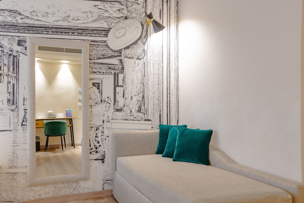 FH55 Grand Hotel Mediterraneo — Hotel rooms in Florence, Tuscany