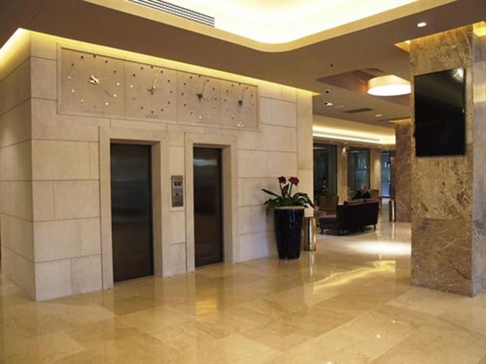 FH55 Grand Hotel Mediterraneo — Hotel building in Florence, Tuscany