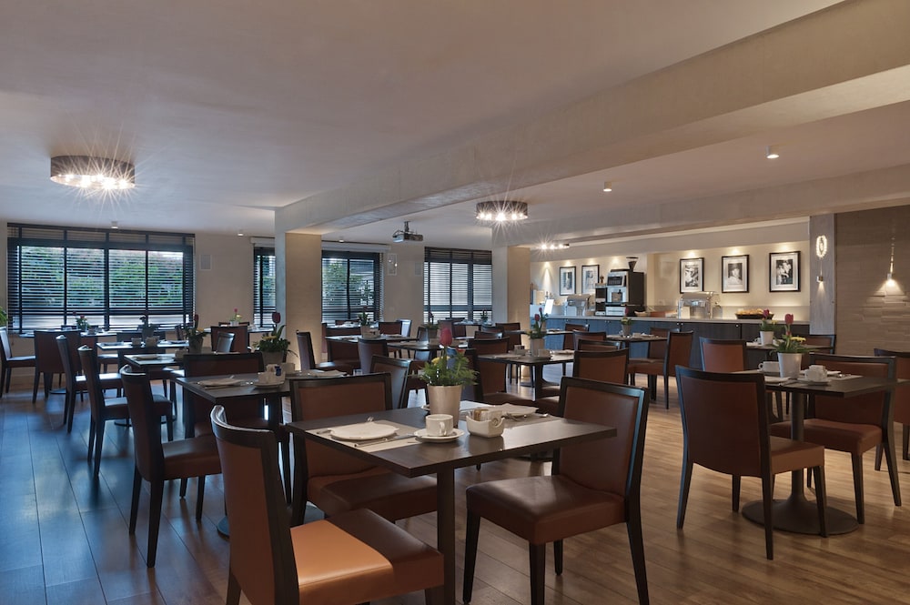 FH55 Grand Hotel Mediterraneo — Hotel rooms in Florence, Tuscany