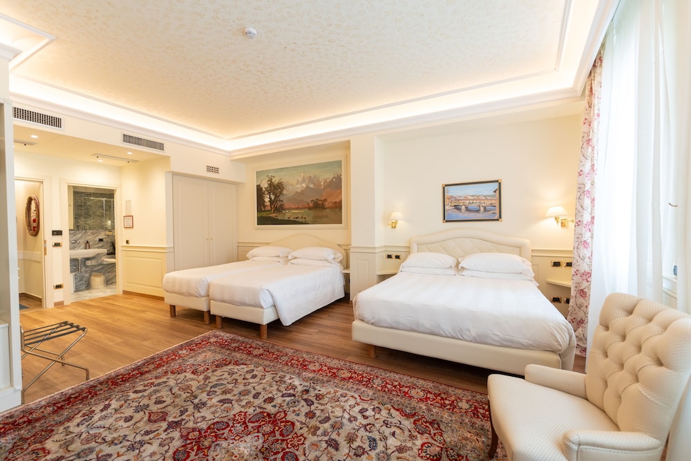 Hotel Kraft — Hotel rooms in Florence, Tuscany