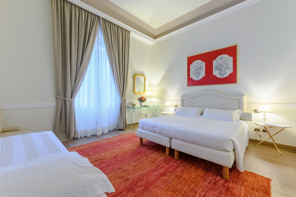 Hotel Kraft — Hotel rooms in Florence, Tuscany