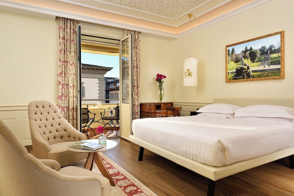 Hotel Kraft — Hotel rooms in Florence, Tuscany