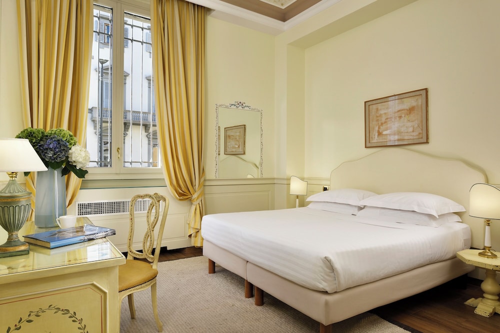 Hotel Kraft — Hotel rooms in Florence, Tuscany