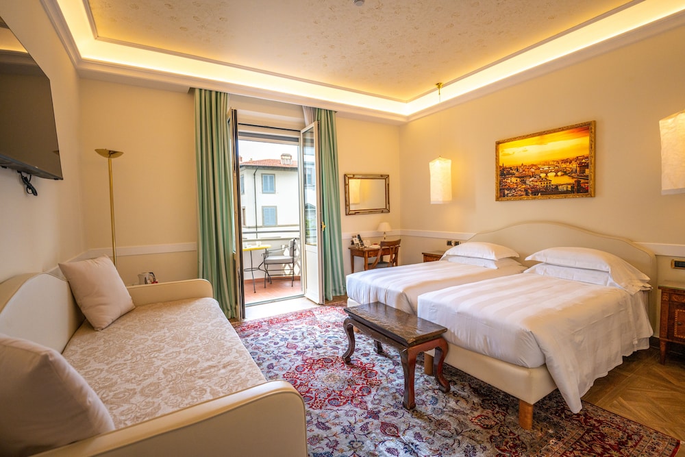 Hotel Kraft — Hotel rooms in Florence, Tuscany