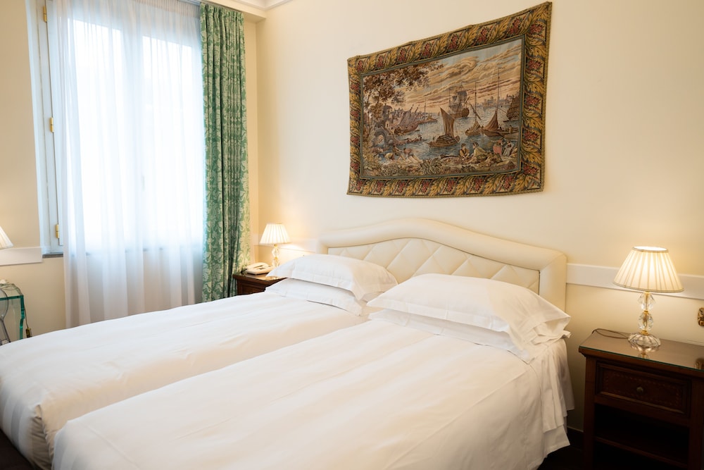 Hotel Kraft — Hotel rooms in Florence, Tuscany