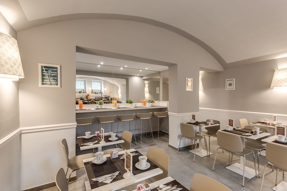 Hotel La Fortezza — Restaurant & bars in Florence, Tuscany