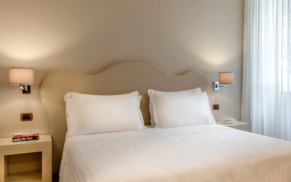 Hotel La Fortezza — Hotel rooms in Florence, Tuscany