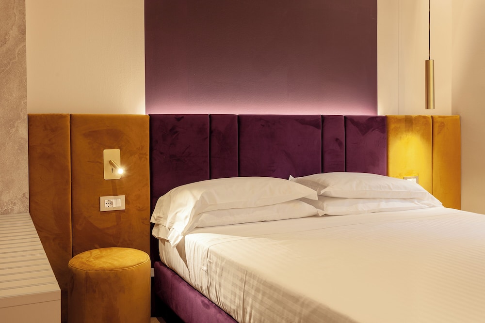 Hotel La Fortezza — Hotel rooms in Florence, Tuscany