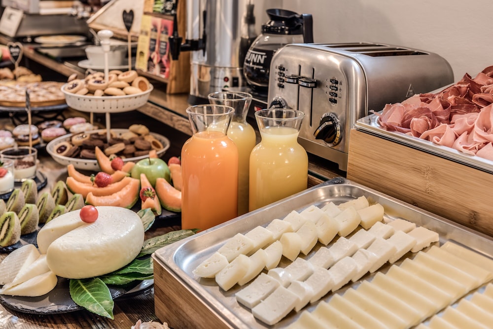 Hotel La Fortezza — Restaurant & bars in Florence, Tuscany
