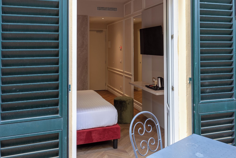 Hotel La Fortezza — Hotel rooms in Florence, Tuscany