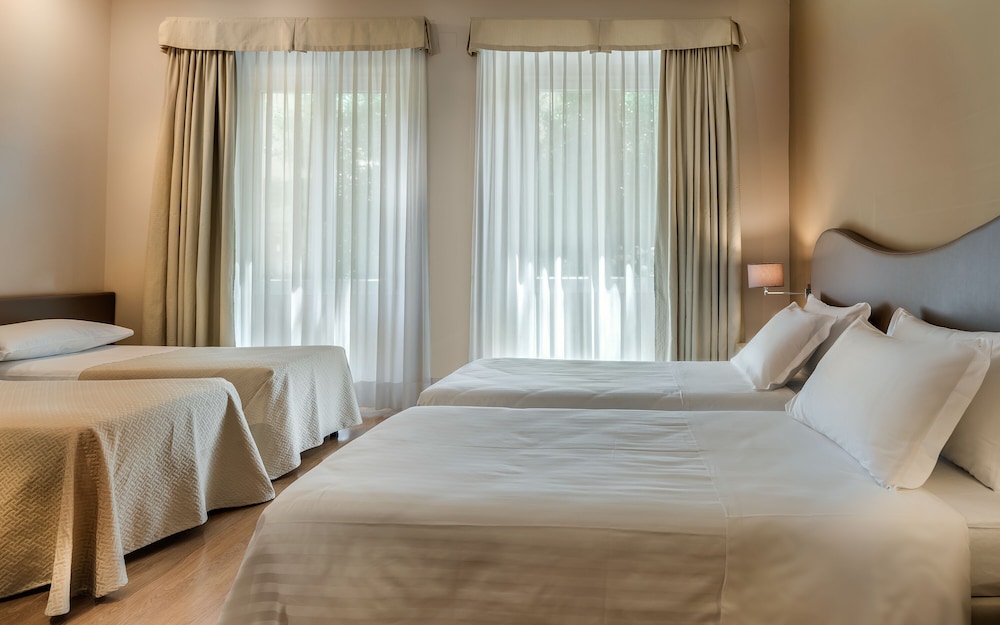Hotel La Fortezza — Hotel rooms in Florence, Tuscany