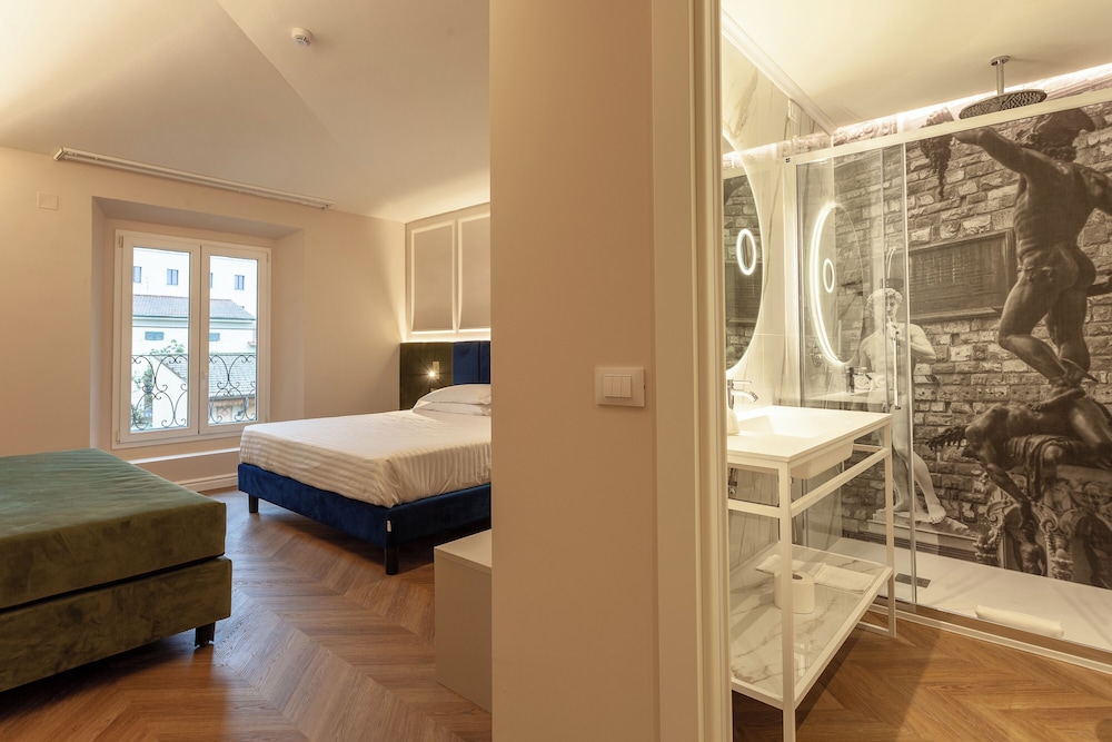 Hotel La Fortezza — Hotel rooms in Florence, Tuscany
